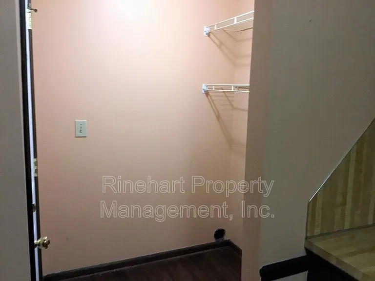 285 S Herlong Ave #F — Photo 9