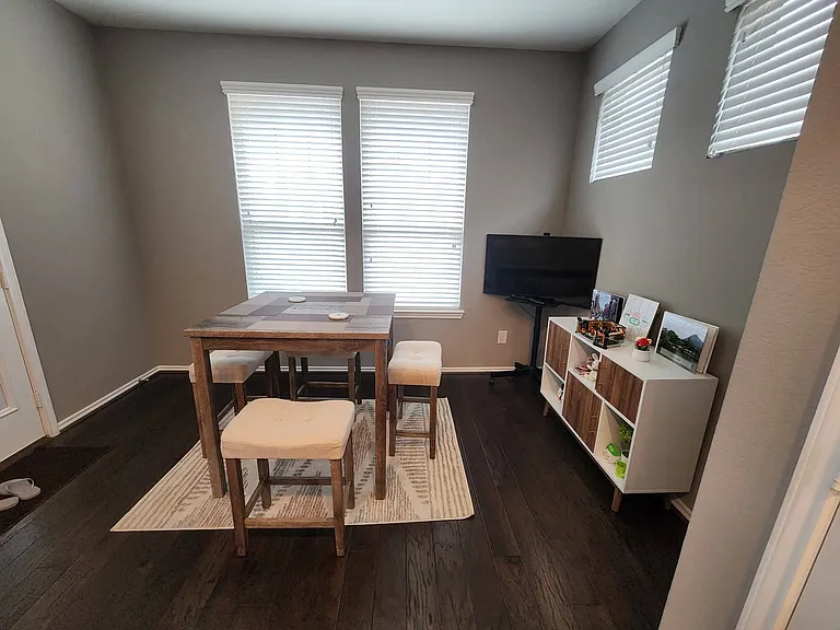 9302 Presidio Park Dr — Photo 5