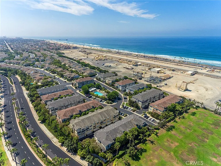 6267 Pacific Pointe Dr — Photo 43