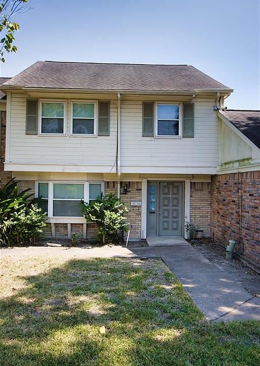 1st image of 6450 Bankside Dr #32