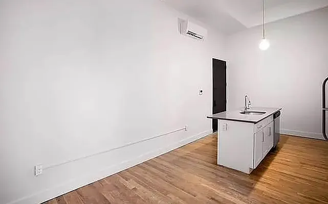 Rented by Bohemia Realty Group | media 3