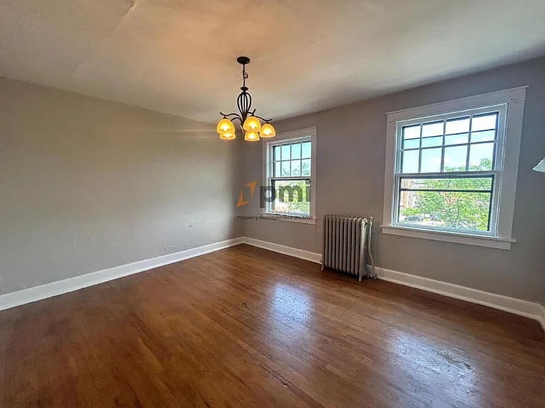710 Perry St #8 — Photo 6