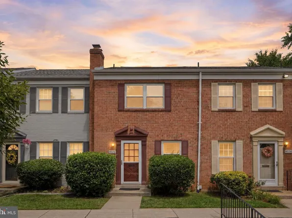 8026 Lakecrest Dr, Greenbelt, MD 20770