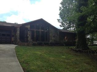 196 Lake St, Jacksboro, TN 37757