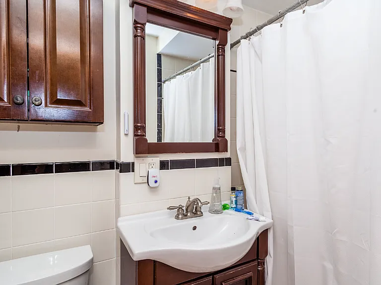 97 Myrtle St #2 — Photo 6