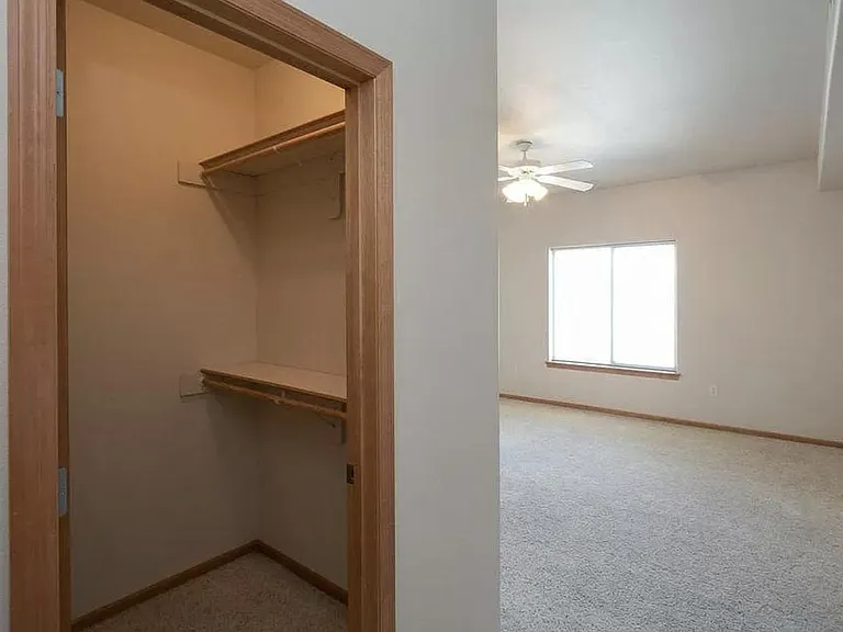 200 Sadler Ln — Photo 11