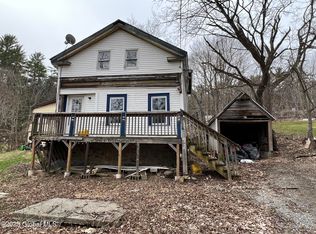 92 Saunders St, Whitehall, NY 12887