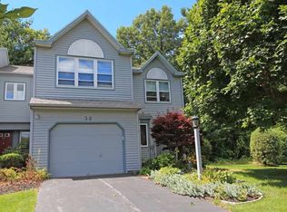 32 Ridge Ct, Saratoga Springs, NY 12866