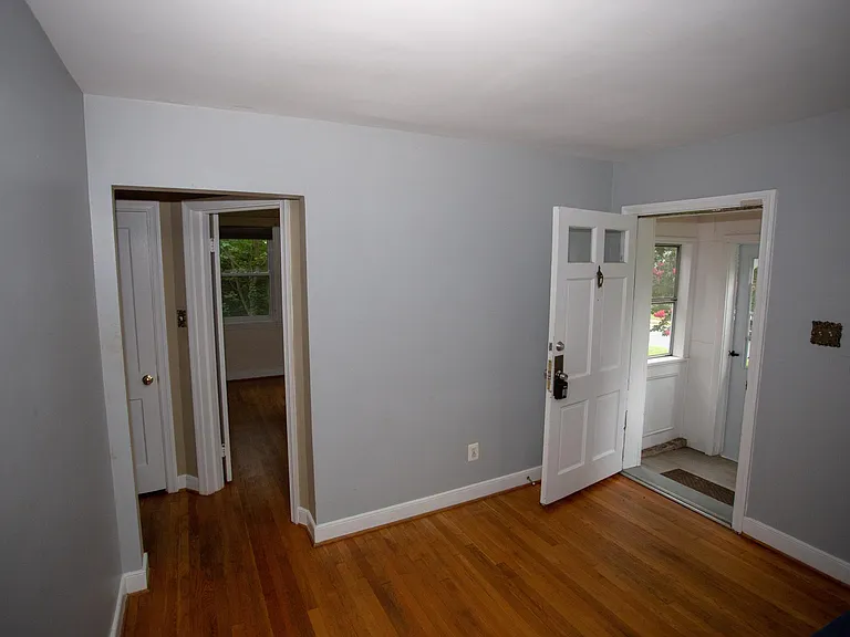 2849 Rogers Dr — Photo 4