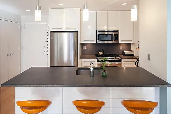 Sold by Compass | media 3