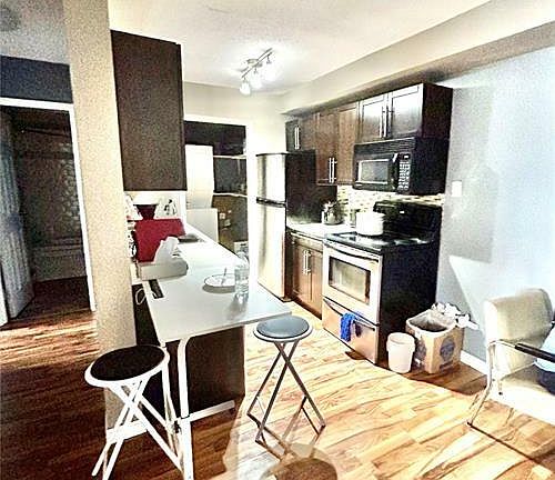 5th image of 802 A Kingsmere Blvd #107