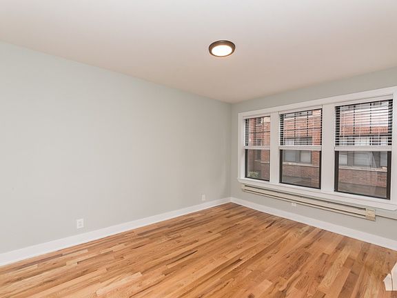 2nd image of 4419 N Wolcott Ave #G