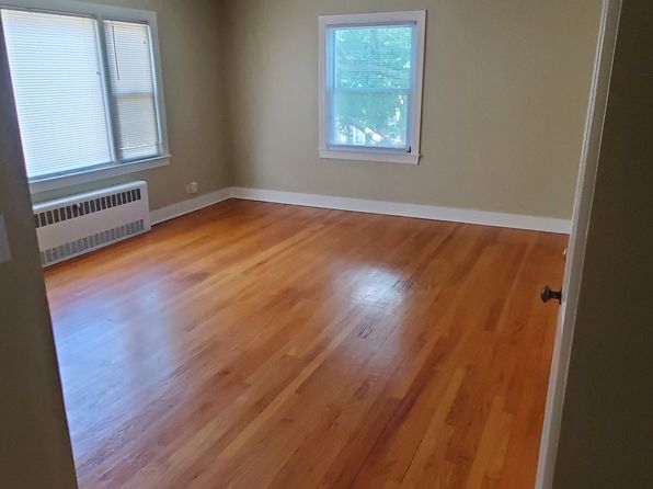 1332 Evelyn St APT 2N