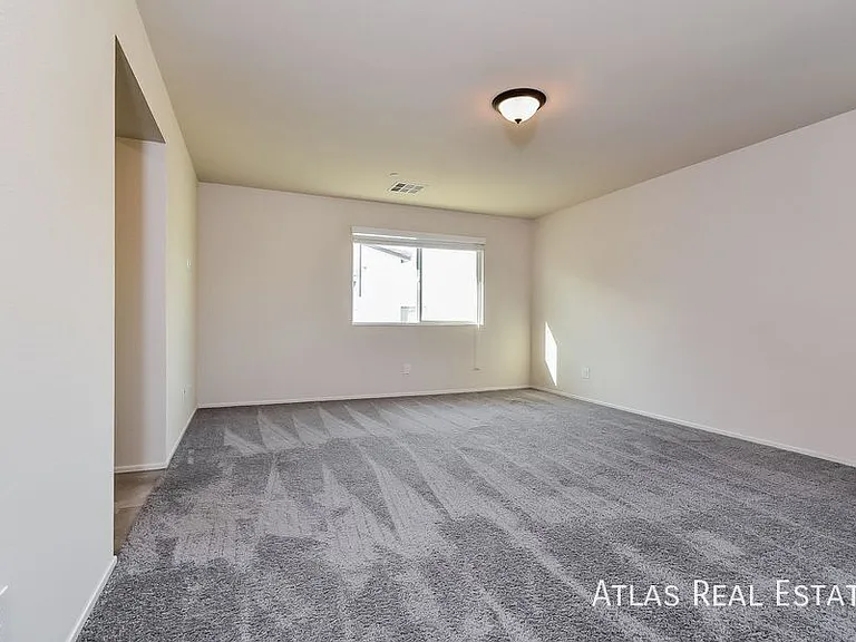 4527 Sapphire Moon Ave — Photo 9