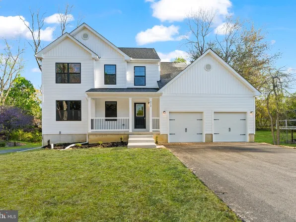 212 Lotus Ave, Voorhees, NJ 08043