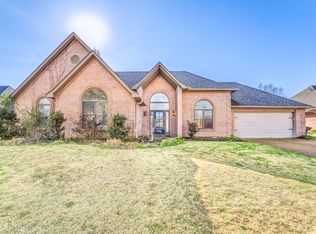 1209 Sugar Ln, Collierville, TN 38017