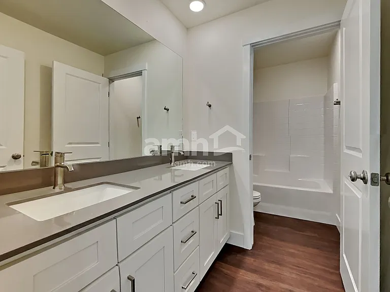 1320 N Alderleaf Ave — Photo 16