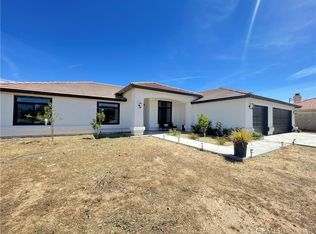 11375 4th Ave, Hesperia, CA 92345