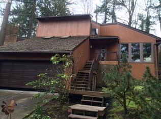 2 Eagle Crest Dr, Lake Oswego, OR 97035