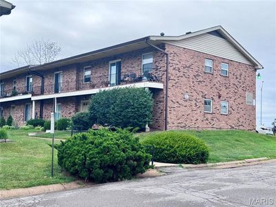 6904 Colonial Woods Dr APT 100, Saint Louis, MO, 63129