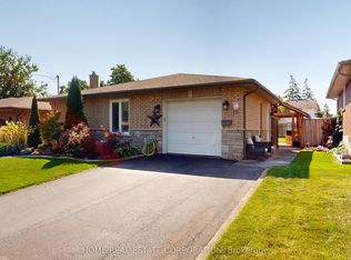 13 Rene Ln, Saint Catharines, ON L2P3L3