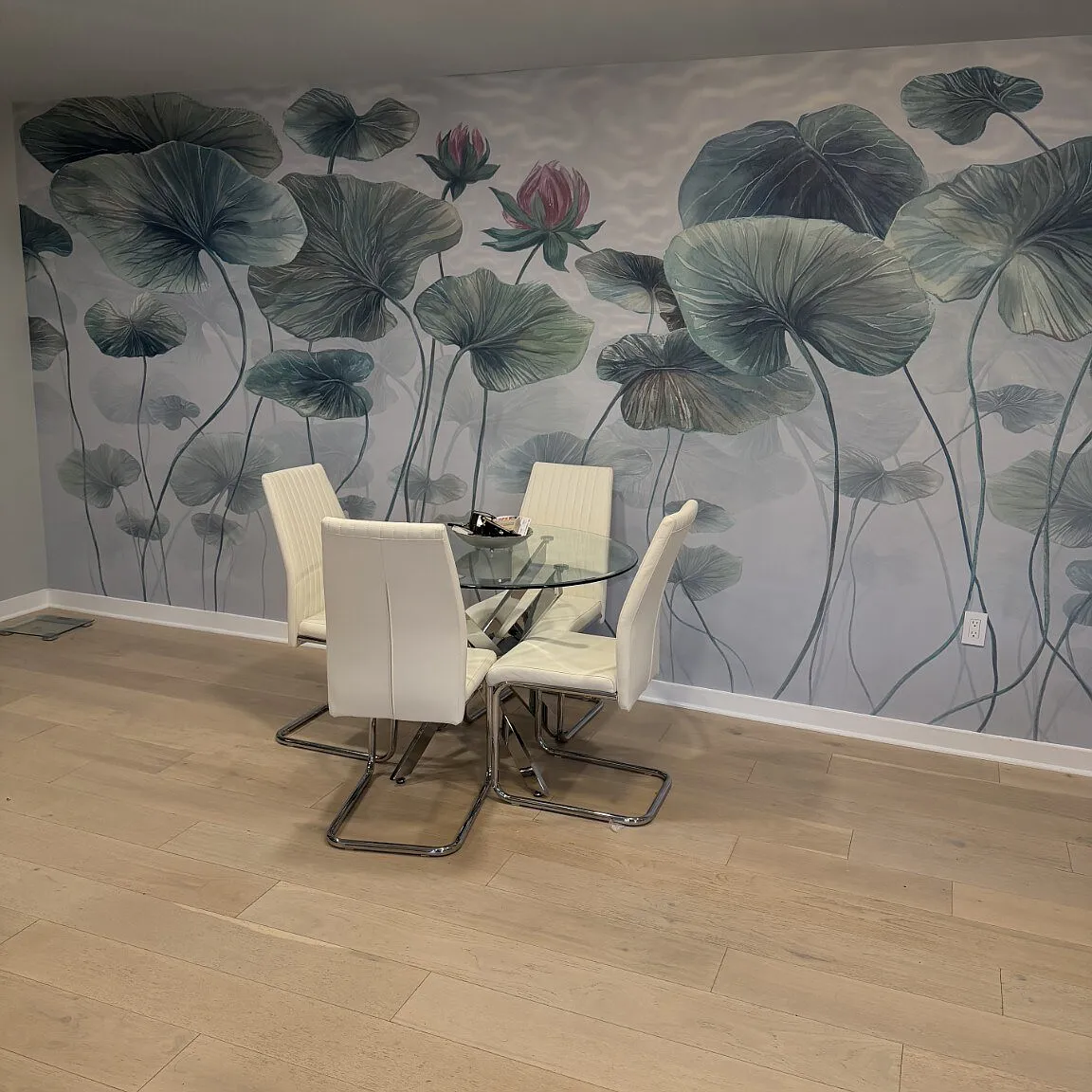 1 bed, 819 sqft, $1,975 — Photo 3