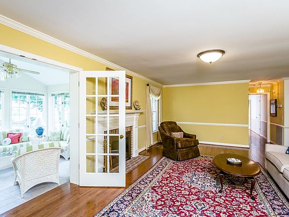 5th image of 1280 Cumberland Dr