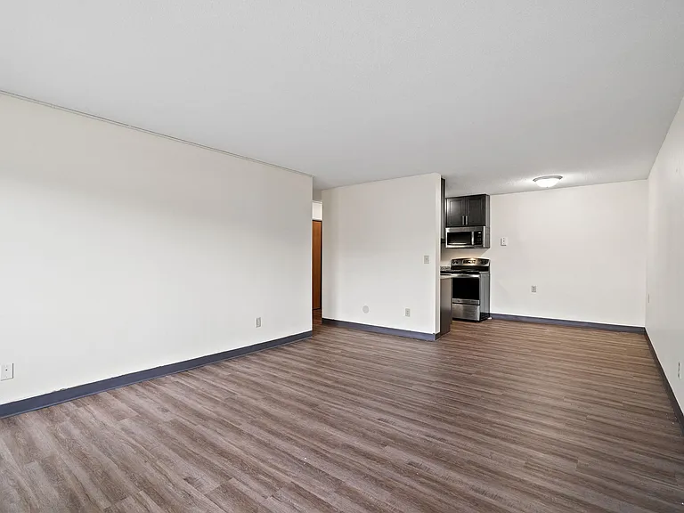 The Edge Apartments — Photo 14