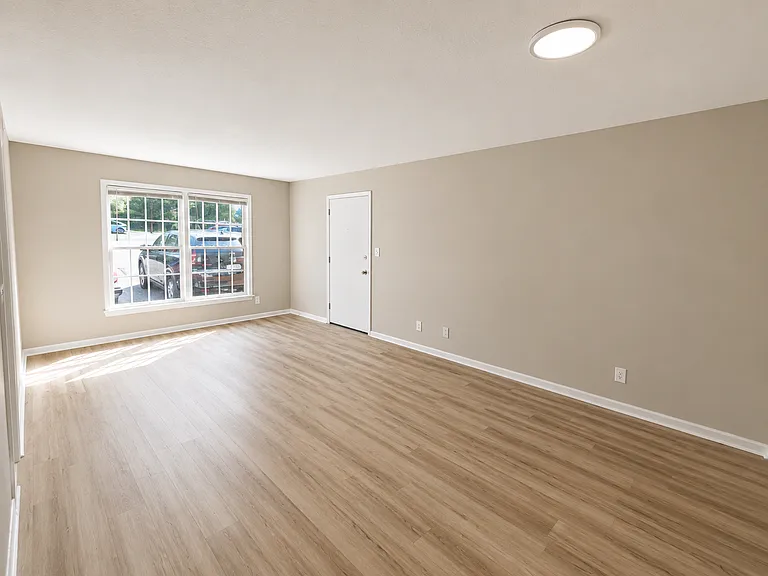 2601 Le Blanc Ct — Photo 4