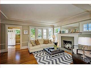 5th image of 442 Highland Ave