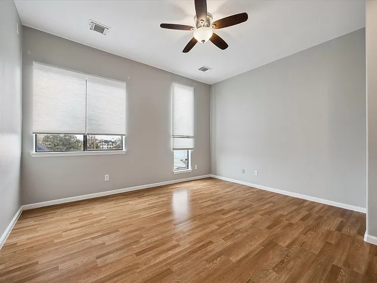 802 Waverly St #D — Photo 22