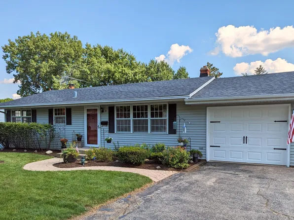 19 W James Way, Cary, IL 60013