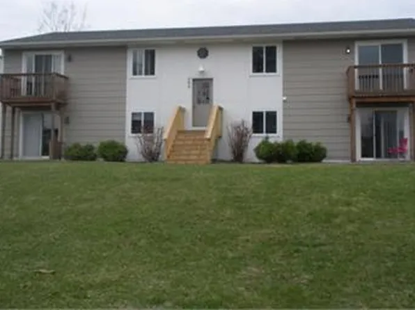 560 Whispering Ln APT 2, Hastings, MN 55033