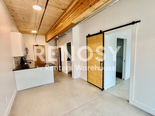 2701 Ingersoll Ave Unit 304, Des Moines, IA 50312