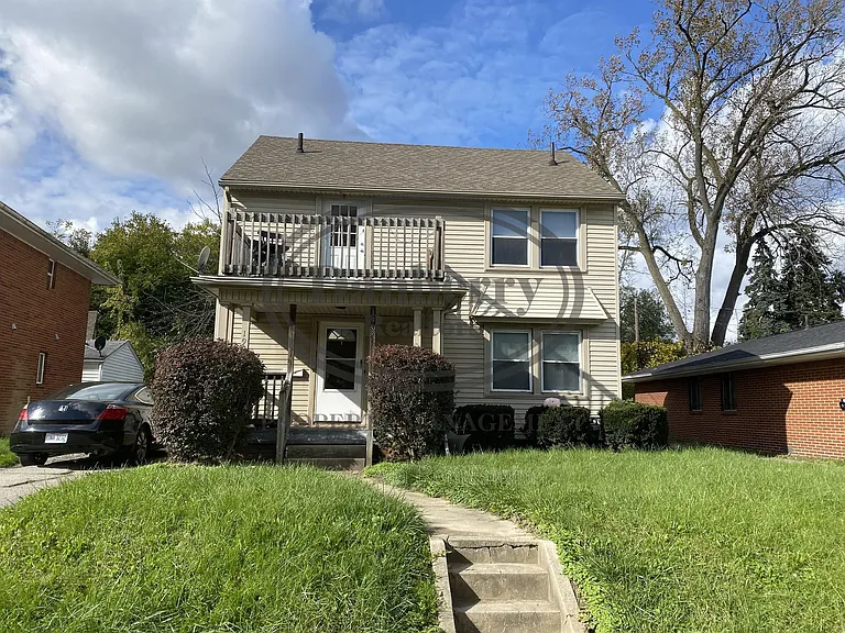 1909 Kensington Rd #1 — Photo 8