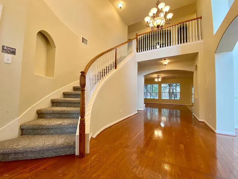 2314 Zoa Dr — Photo 3