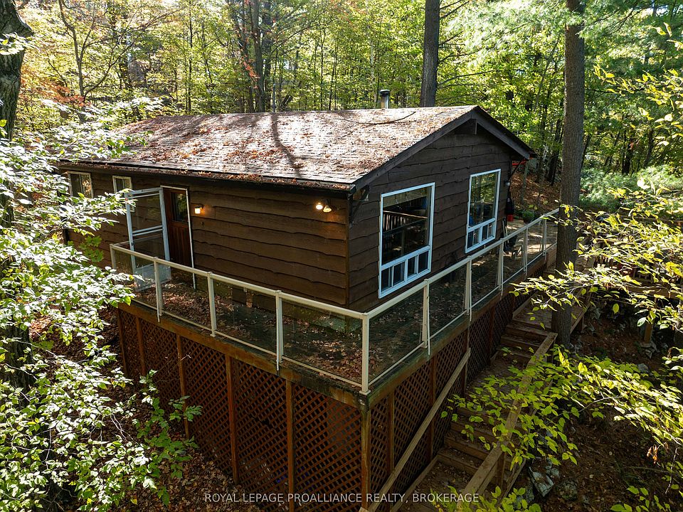 1st image of 450 Brooks Point Rd