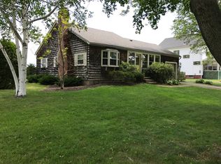 10 North St, Hatfield, MA 01038