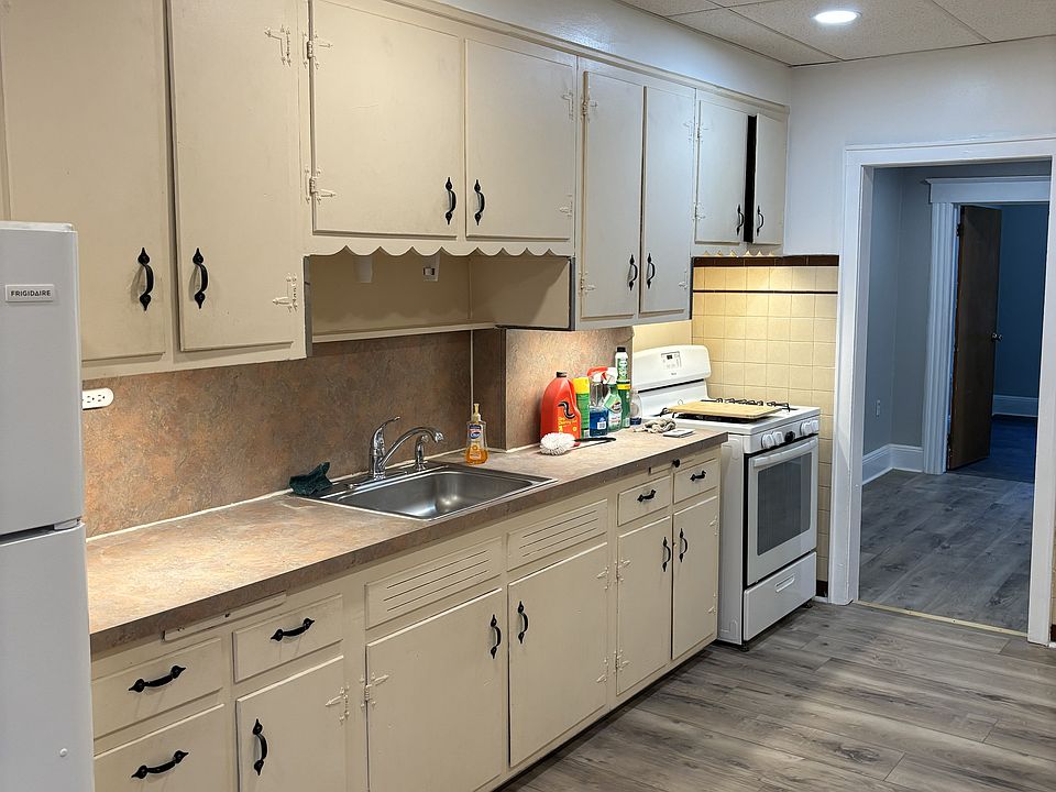 Kitchen counter