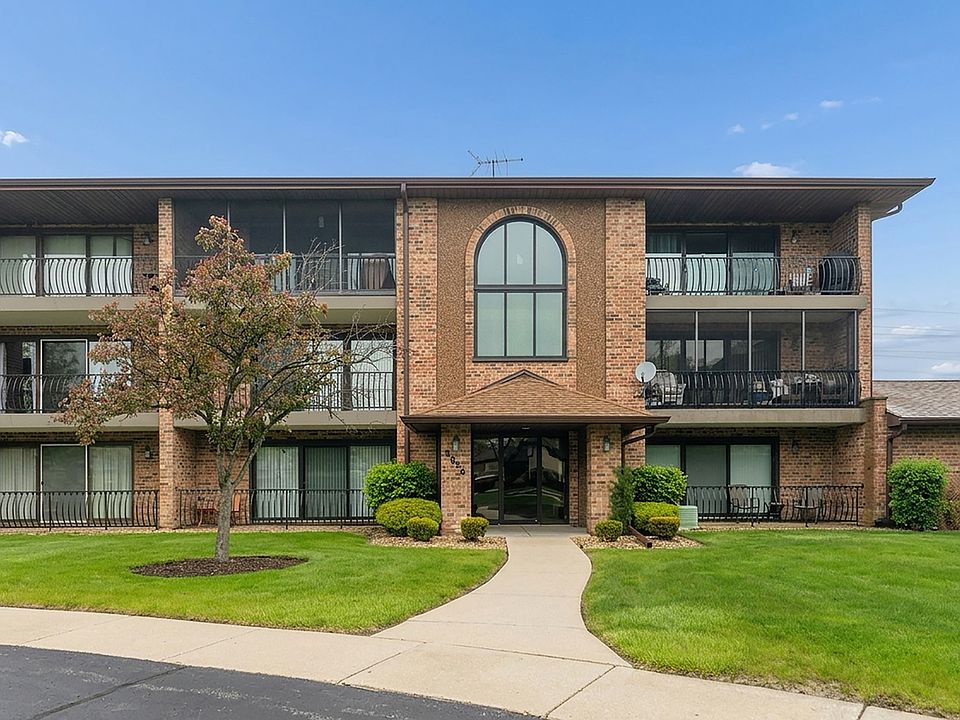 1st image of 8826 W 140th St #206
