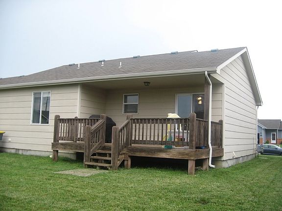 Plenty of room for the grill and lots of furniture. Backyard BBQ, here we come!