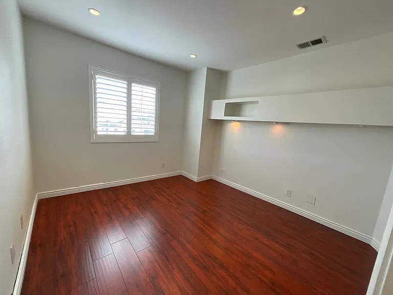 626 Lake St #54 — Photo 40