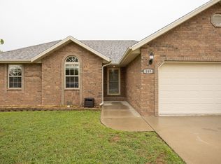 149 Short Leaf Cir, Rogersville, MO 65742