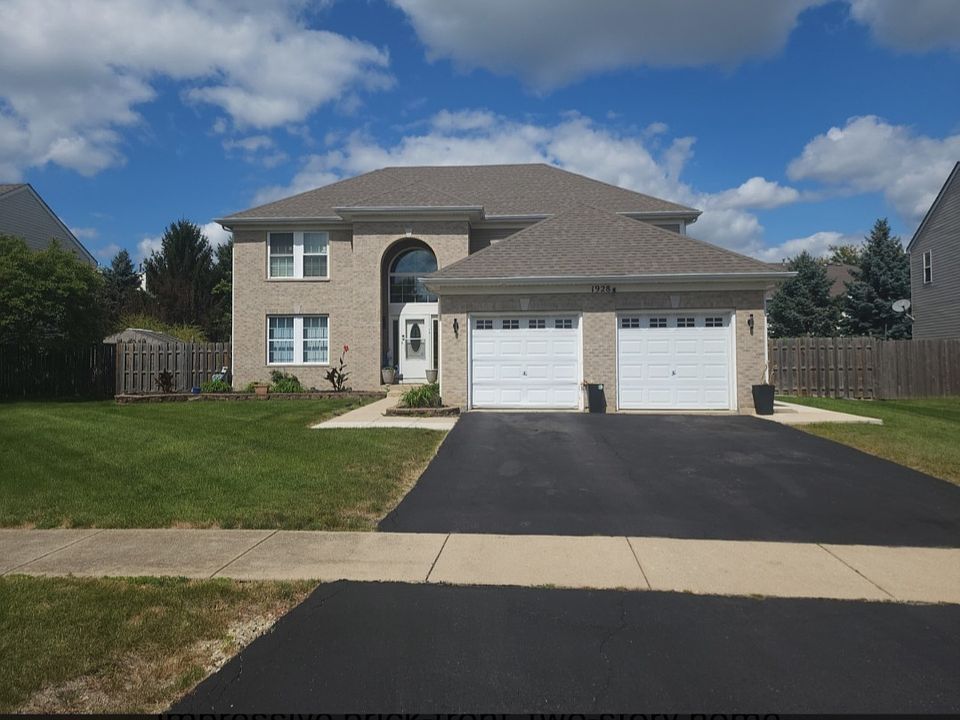 1st image of 1928 W Brimstone Rd