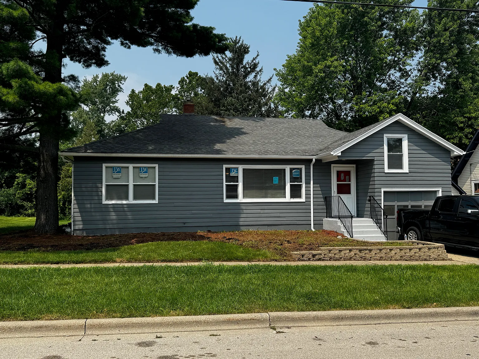 708 Orange St photo 1