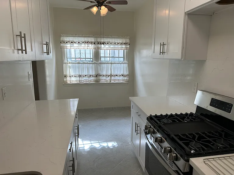 362 W Palmer Ave #4 — Photo 6