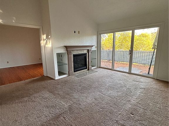 2nd image of 53 Oak Point Dr