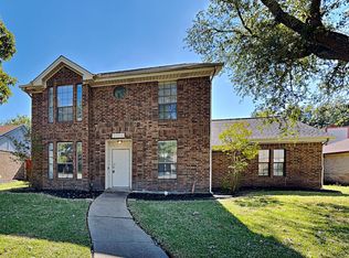 8008 Rice Dr, Rowlett, TX 75088