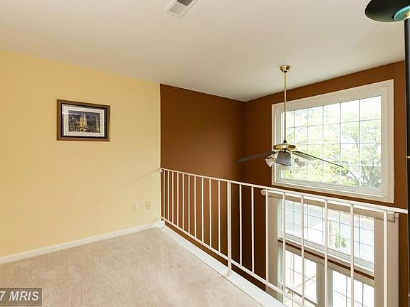 3rd image of 20002 Amesburg Way