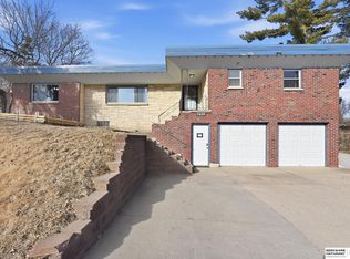 7634 Maple St, Omaha, NE 68134